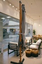Sombrilla Cantilever con Luz Solar "Varese"