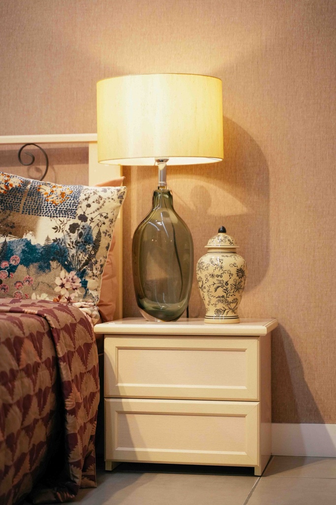 2 Drawer Nightstand "Epoque"