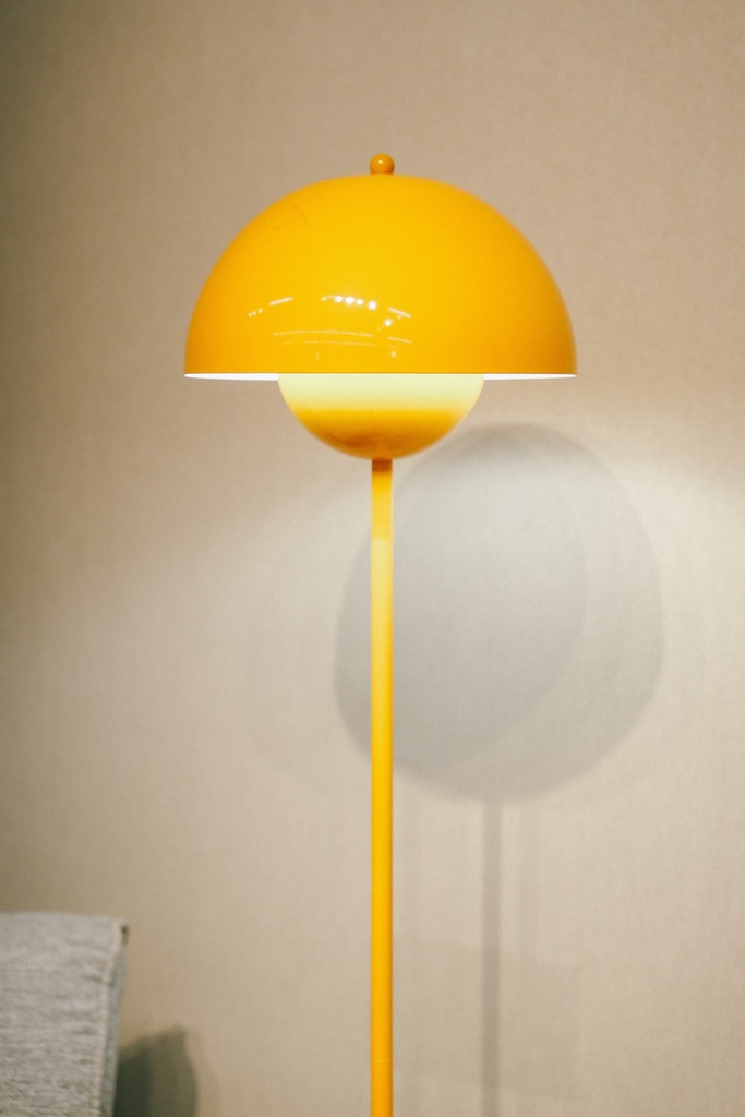 Lámpara de Piso "Canopus"