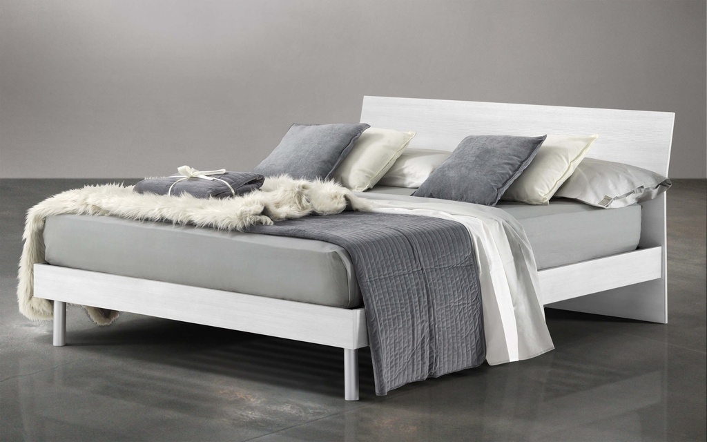 "Donatella" Bed (Queen)