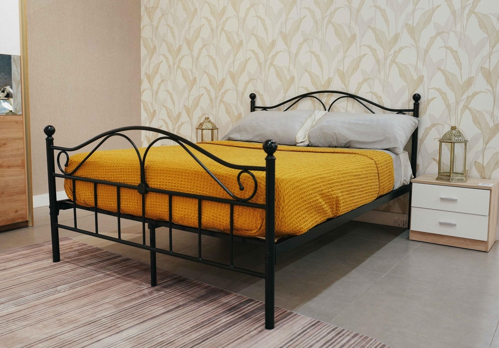 Cama metálica “Mandy” con colchón (Queen)