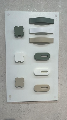 "Trebol" Handle for Wardrobe