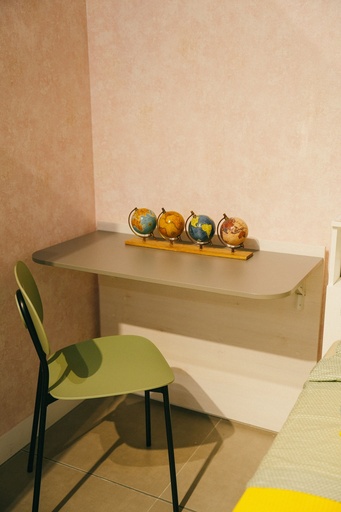 Mesa Estudio Plegable con Panel "Eshly"